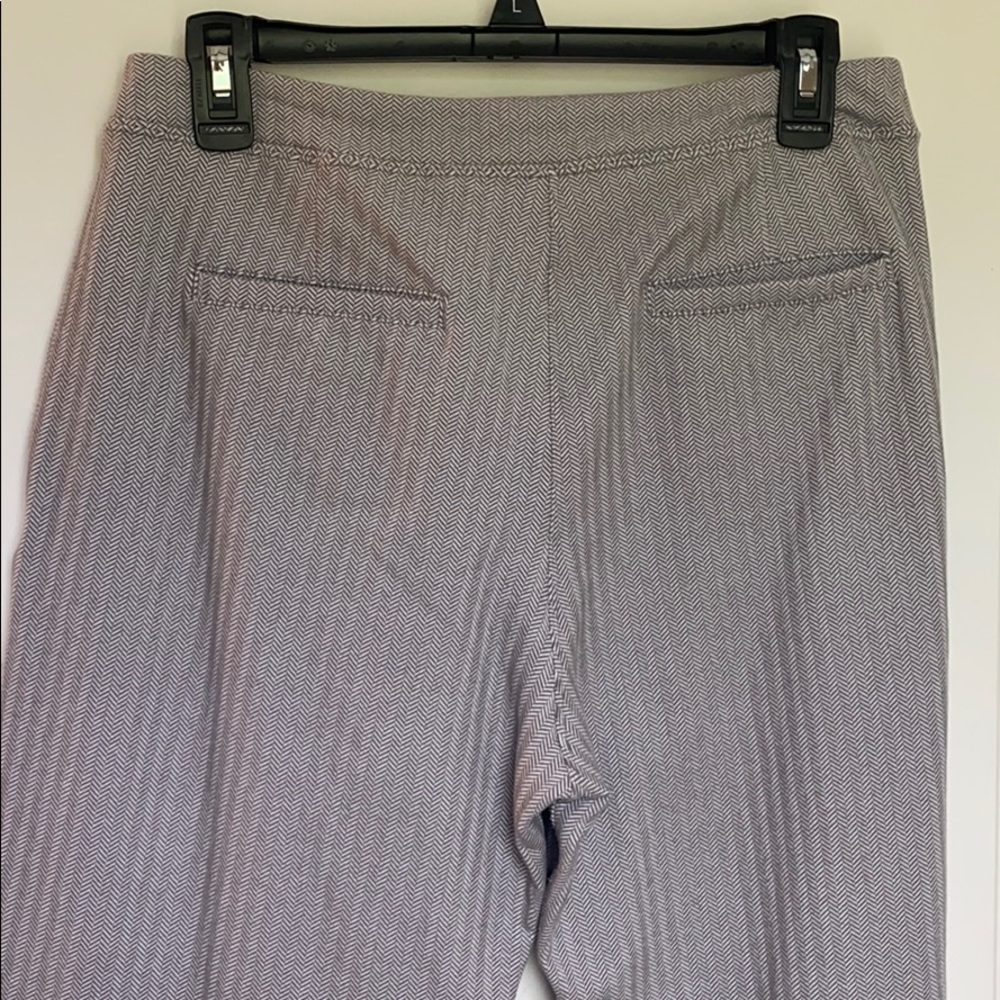 Lululemon ankle pant - Picture 5 of 7